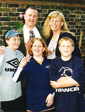 All_of_usMay.JPG (29991 bytes)