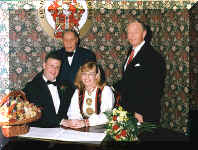 Indoor2_small.JPG (7181 bytes)