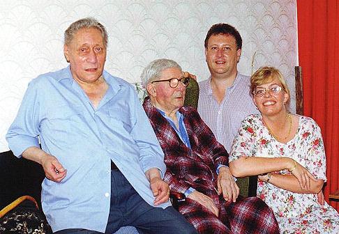 Lane_family3b.JPG (42449 bytes)